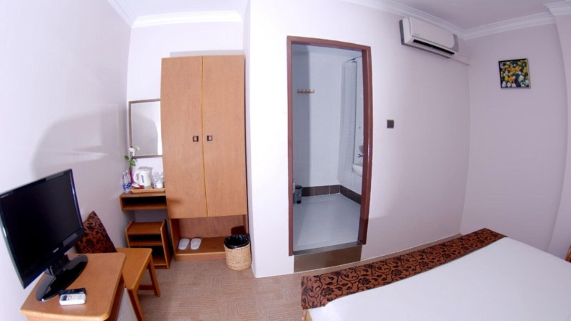 Holiday Hotel Yangon Luaran gambar