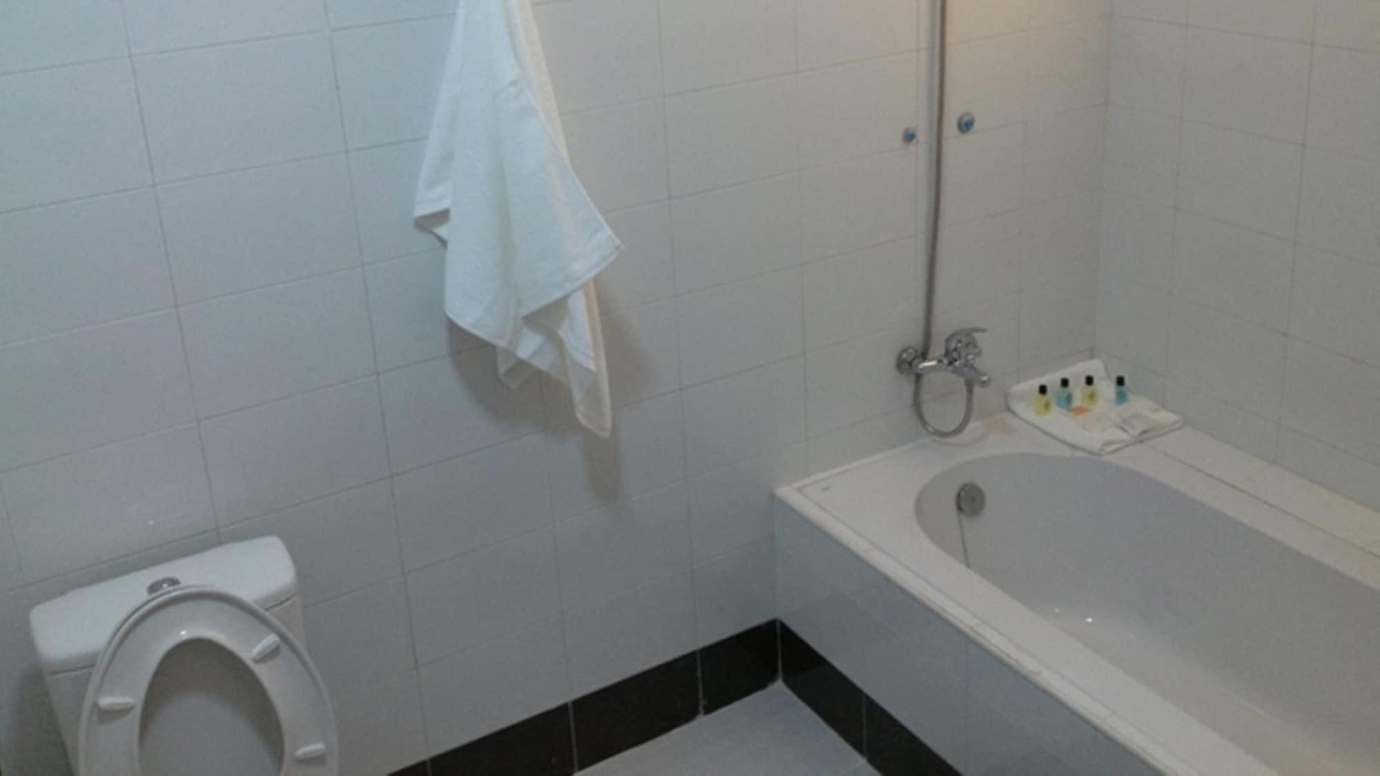 Holiday Hotel Yangon Luaran gambar