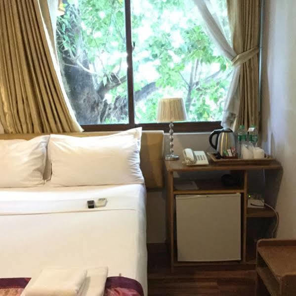 Holiday Hotel Yangon Luaran gambar